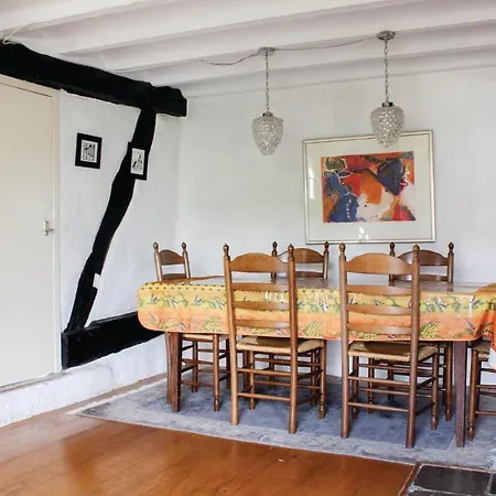 2 Bedroom Beautiful In *