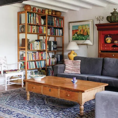 2 Bedroom Beautiful In Gulpen