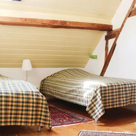2 Bedroom Beautiful In Gulpen