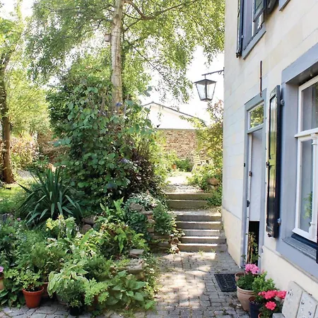 2 Bedroom Beautiful In Holiday home Gulpen