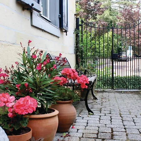 2 Bedroom Beautiful In Holiday home