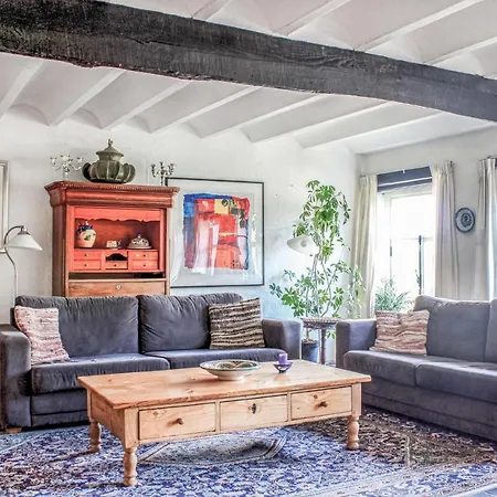 Vakantiehuis Stunning In With Wifi *